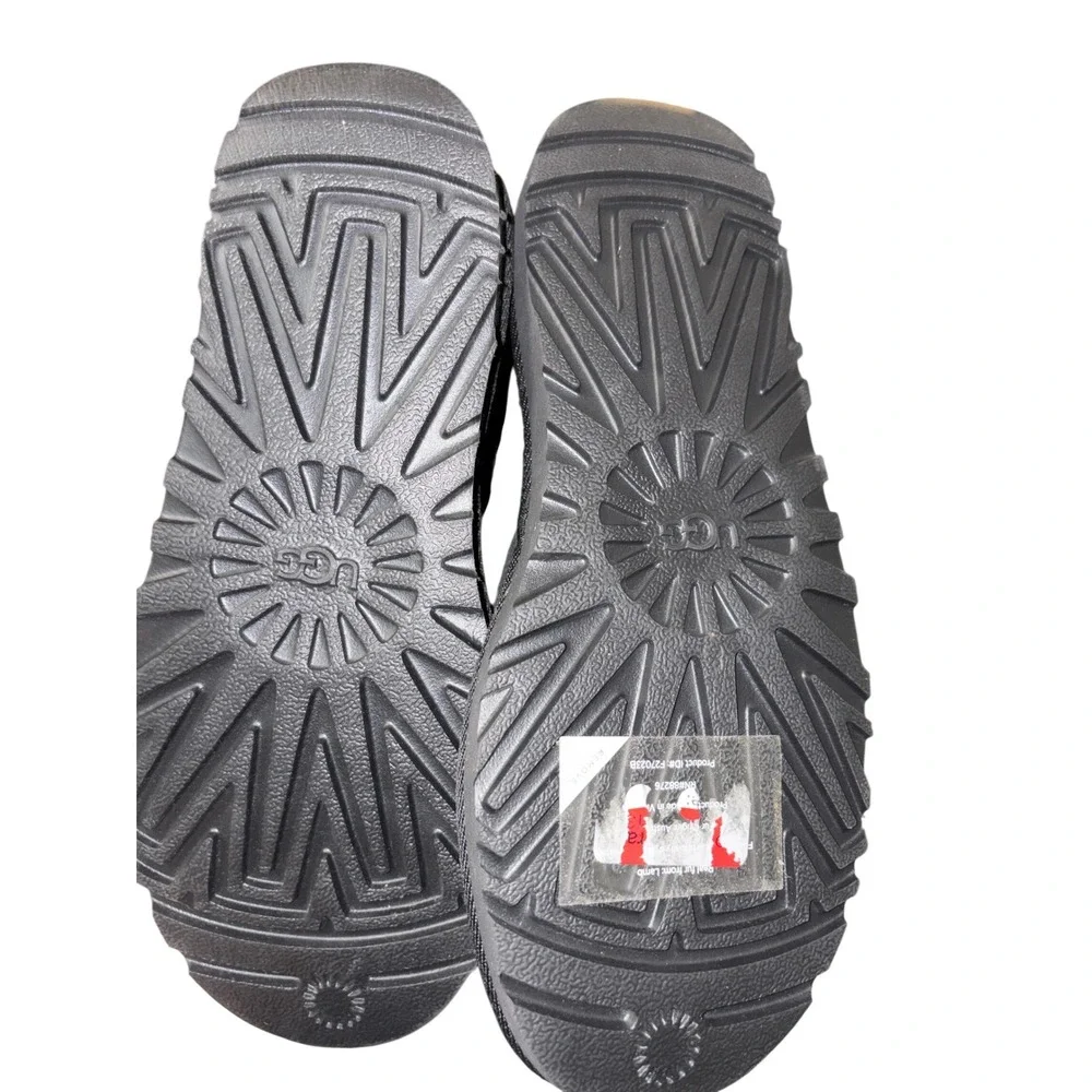 UGG classic short